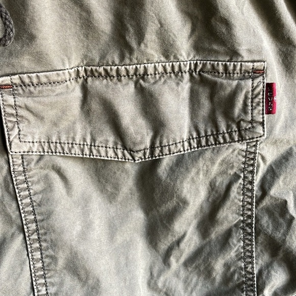 Levi's Women's Legacy Cotton Lightweight Fishtail Anorak Jacket New Army Green M - Picture 7 of 11